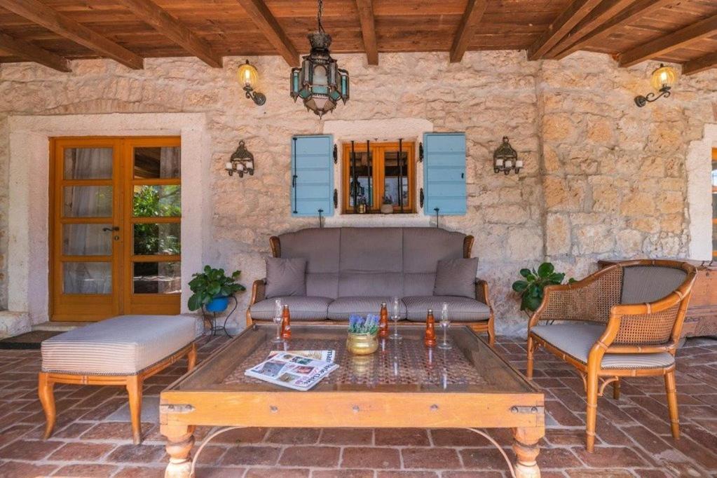 Villa Kazun With Private Pool And Two Gardens Marcana Екстер'єр фото