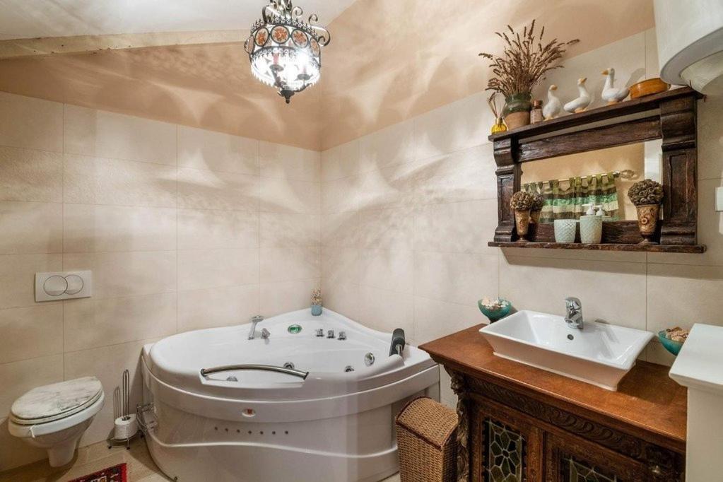 Villa Kazun With Private Pool And Two Gardens Marcana Екстер'єр фото